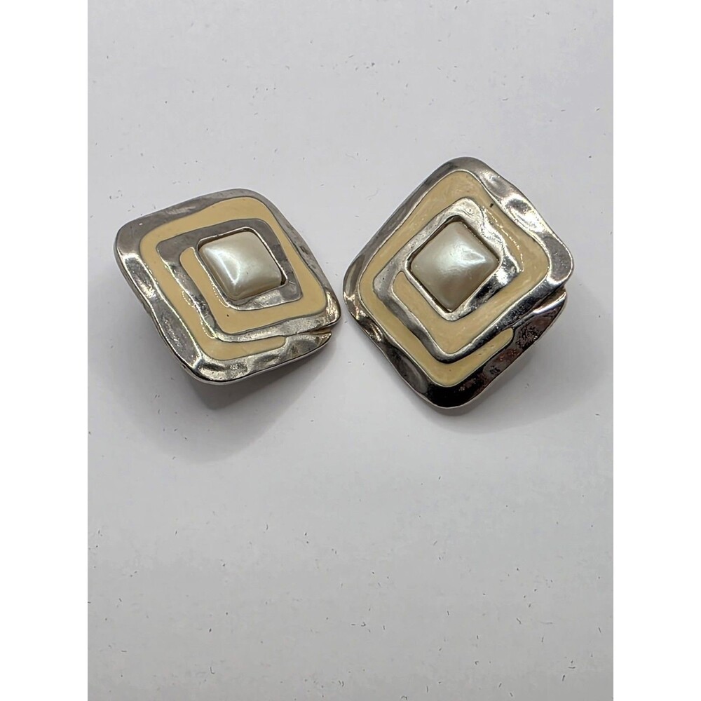 Vtg Clip-on Style Square Faux Pearl Center Yellow Enamel Silvertone Earrings